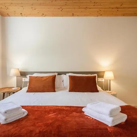 Apartman Apg Carrer Nou Atic