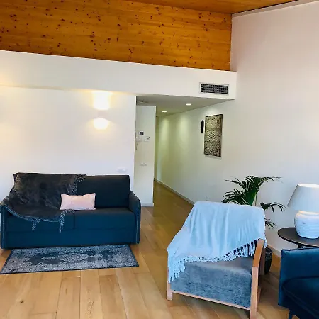 Apg Carrer Nou Atic Апартаменты *