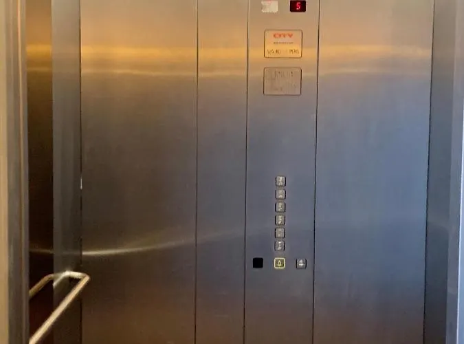 Apg Carrer Nou Atic Appartement *