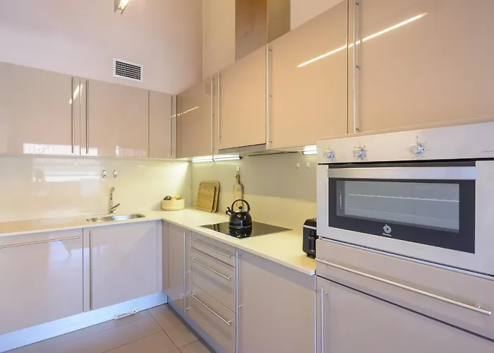 Apg Carrer Nou Atic Appartement Gerona